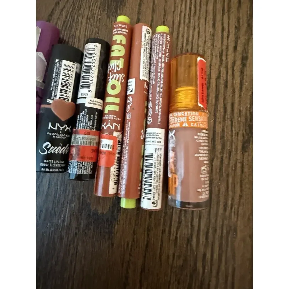 NYX Lip Bundle Butter Gloss, Lipstick 11 Lip Products NEW
